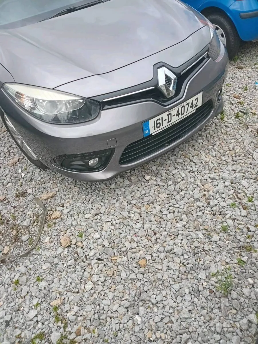 Renault Fluence 2016 NCT 03/28 - Image 1