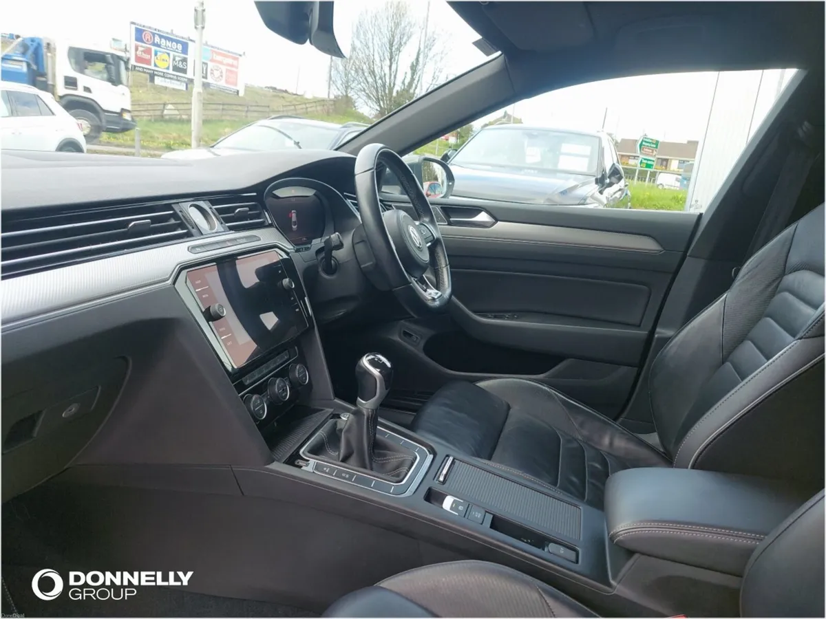 Volkswagen Arteon Diesel Fastback R-Line - Image 2