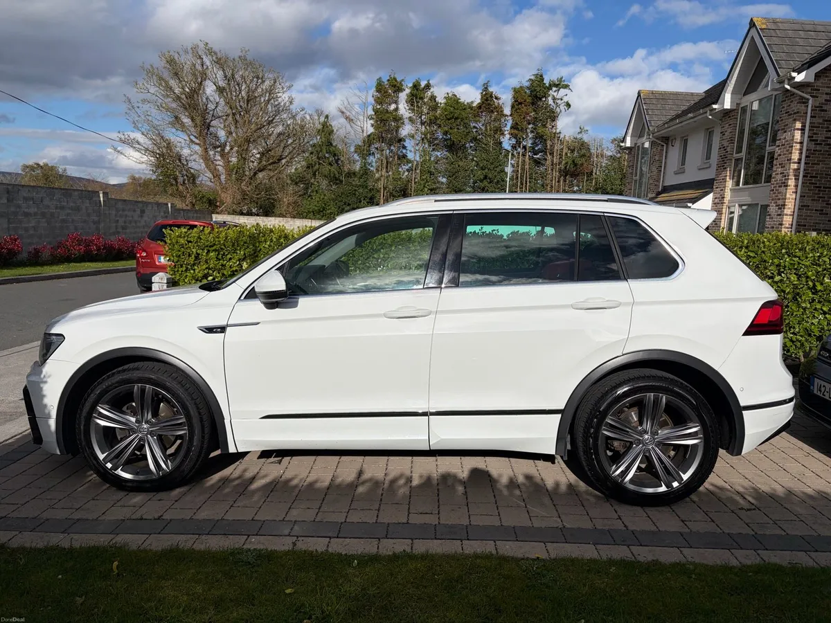 VW Tiguan R-Line - Image 4