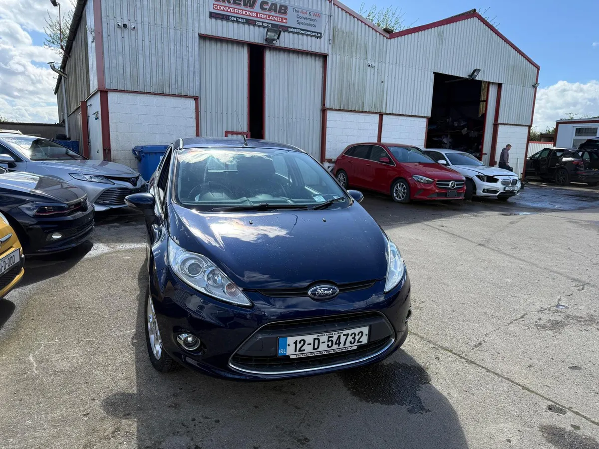 Ford Fiesta 2012 - Image 2