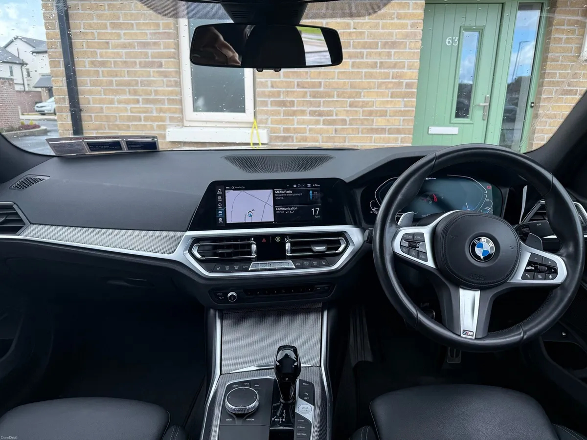 BMW 330e New NCT - 04/28 Petrol plug-in Hybrid 2.0 - Image 4
