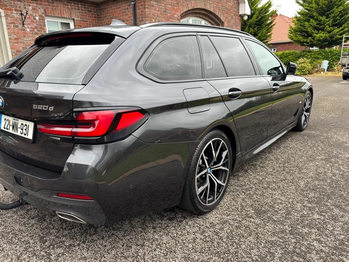 BMW 520d Touring M Sport - Image 4