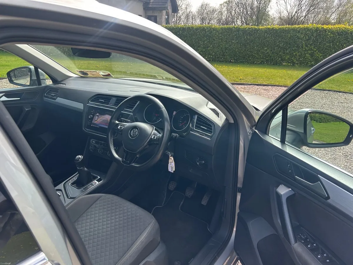 Volkswagen Tiguan 2019 - Image 5