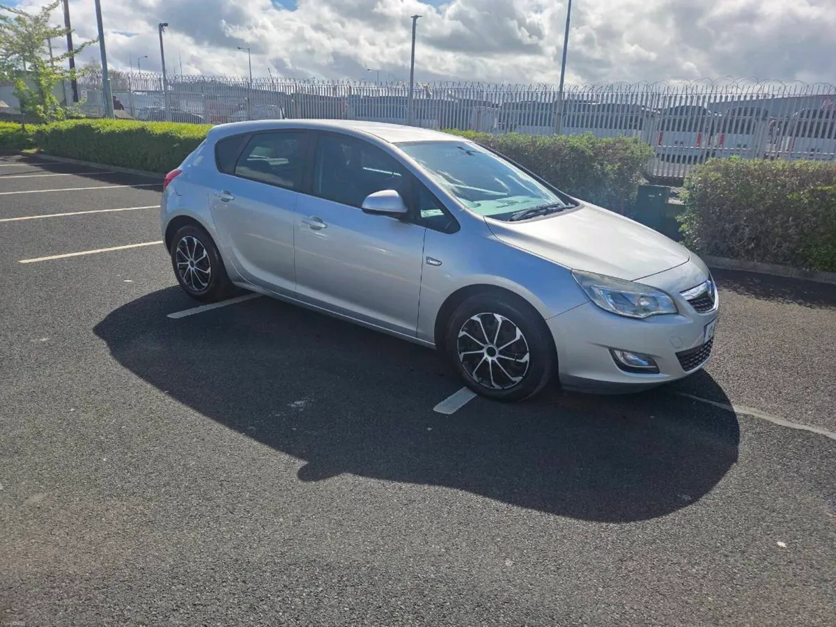 Clean astra new timing chain new clutch nctd - Image 1