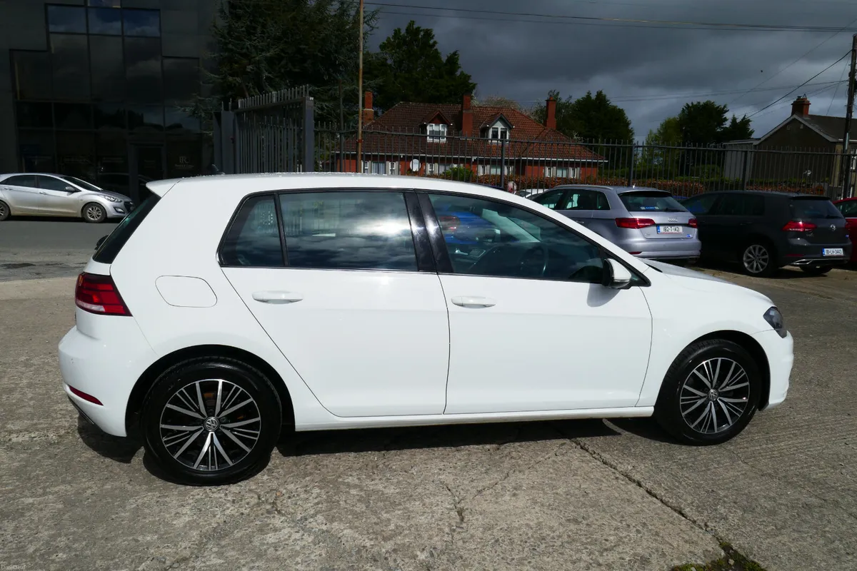 171, VOLKSWAGEN GOLF 1.6 TDI SE NAV BLUEMOTION 115 - Image 3