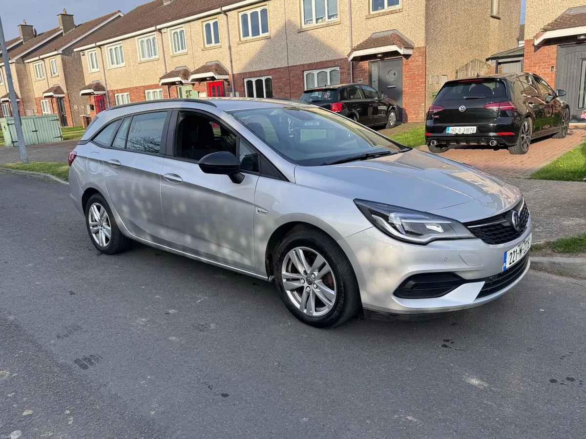 Estate Astra business Edition - Image 1