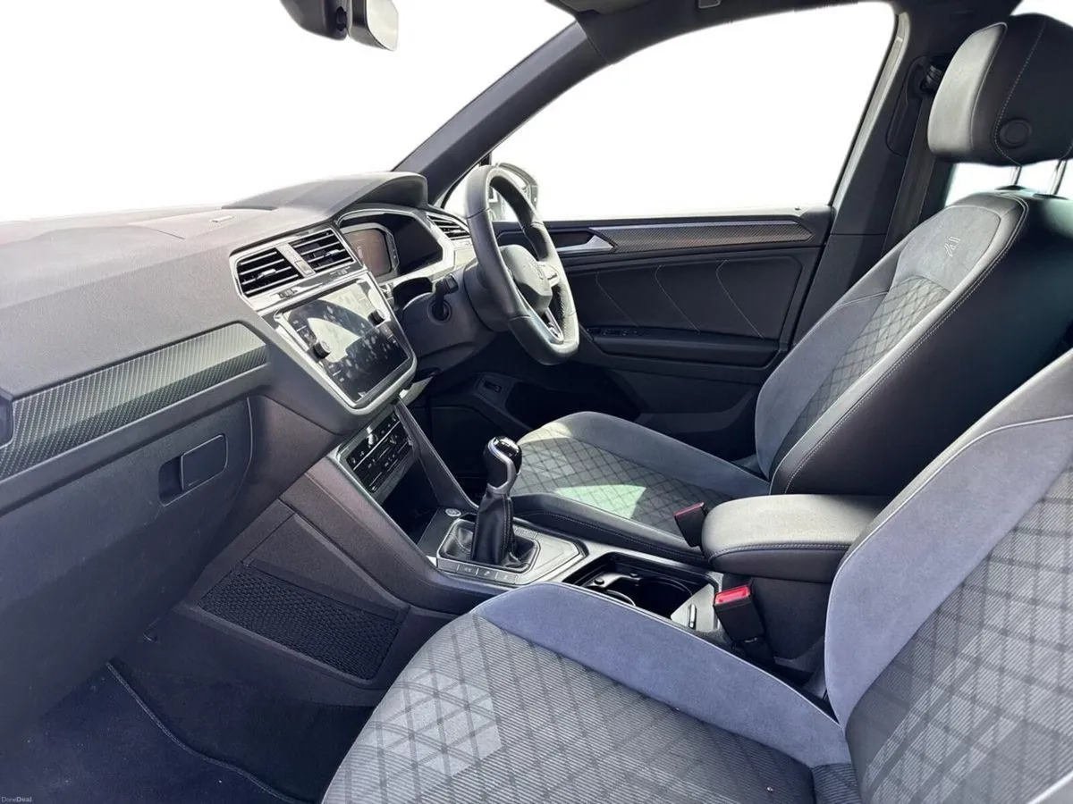 Volkswagen Tiguan 2.0TDI 150HP R-LINE *PRICE DROP* - Image 3