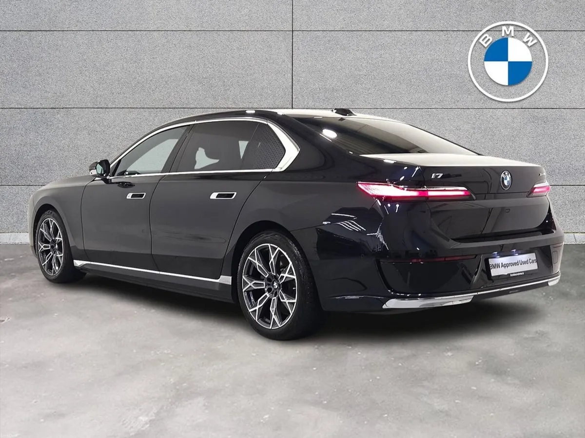 BMW i7 xDrive60 Excellence - Image 3