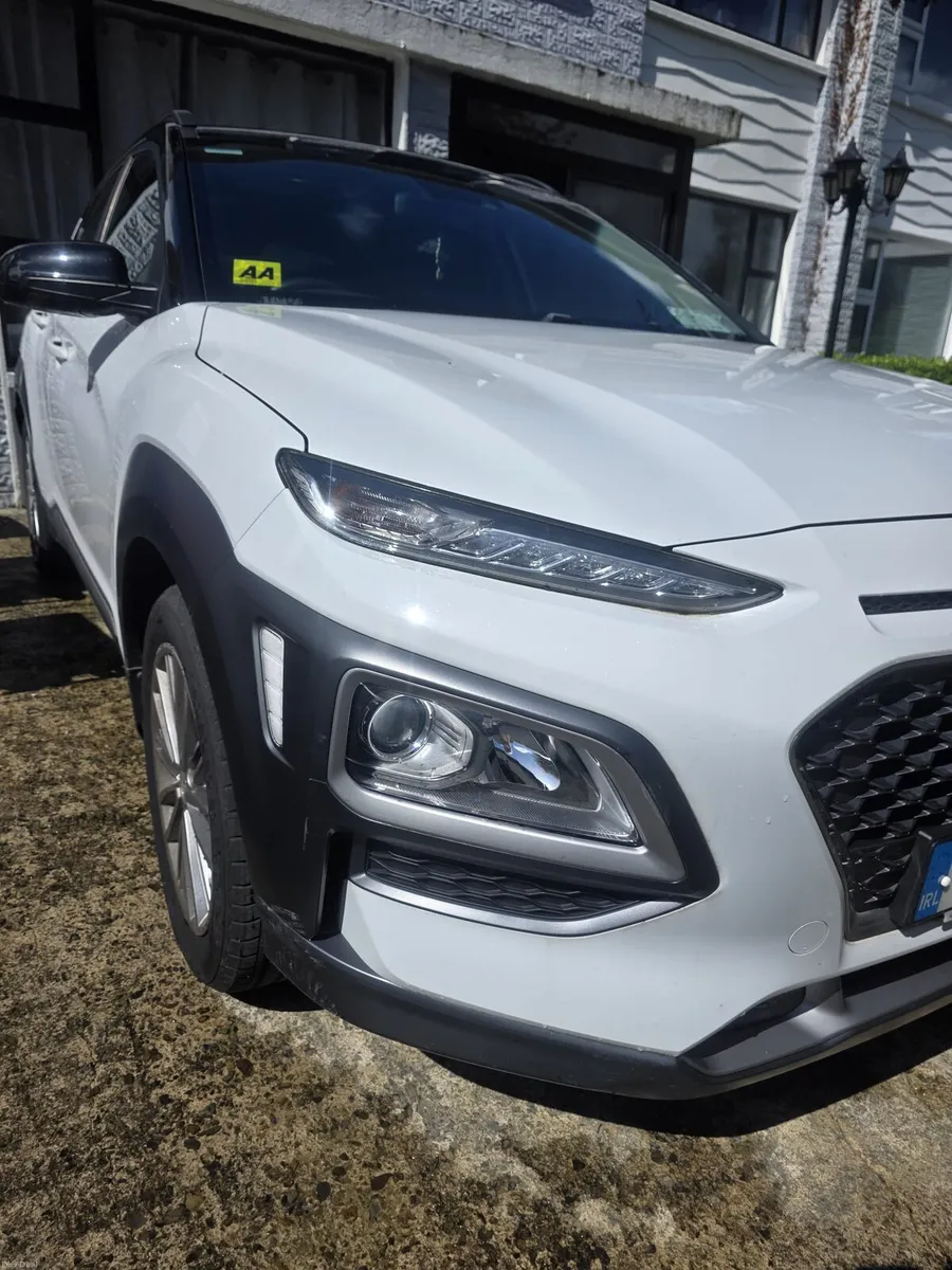 Hyundai Kona Executive Low Milage - Image 1