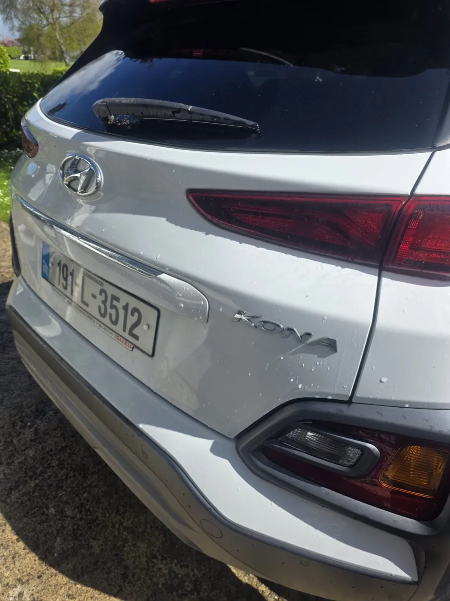 Hyundai Kona Executive Low Milage - Image 4