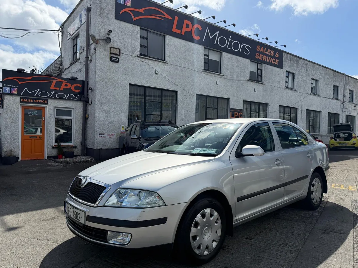 Skoda Octavia 2006 Low mileage - Image 1