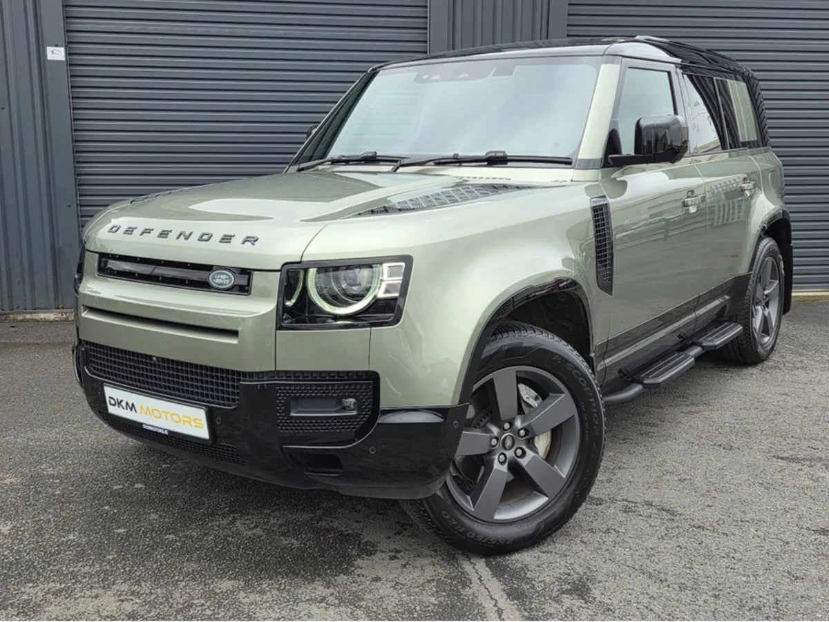 Land Rover Defender X-DYNAMIC HSE PHEV - Image 3