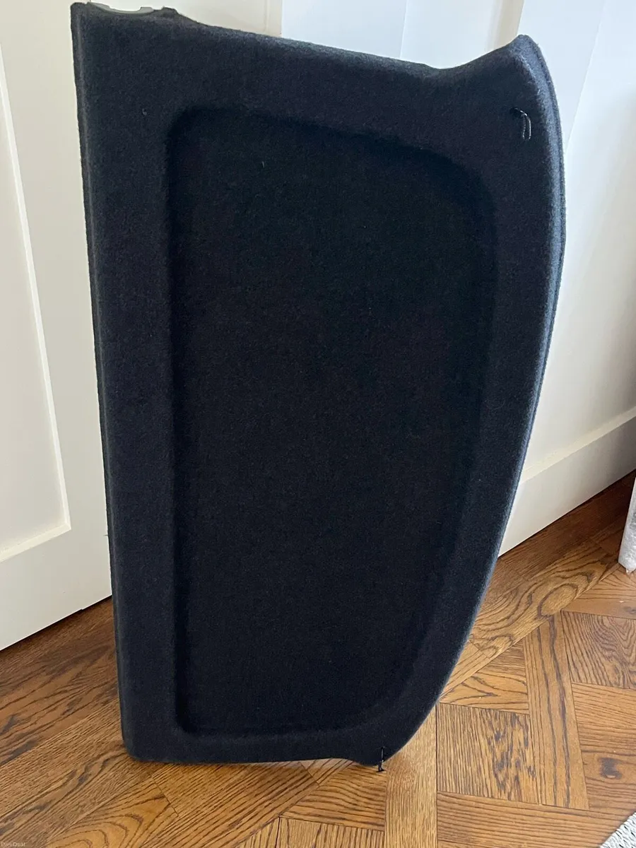 VW Golf Black Boot Shelf 2022 - Image 1