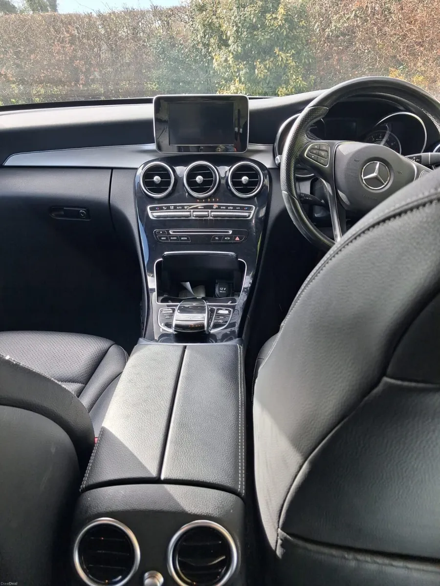 Mercedes Benz C250 AMG Sport - Image 3