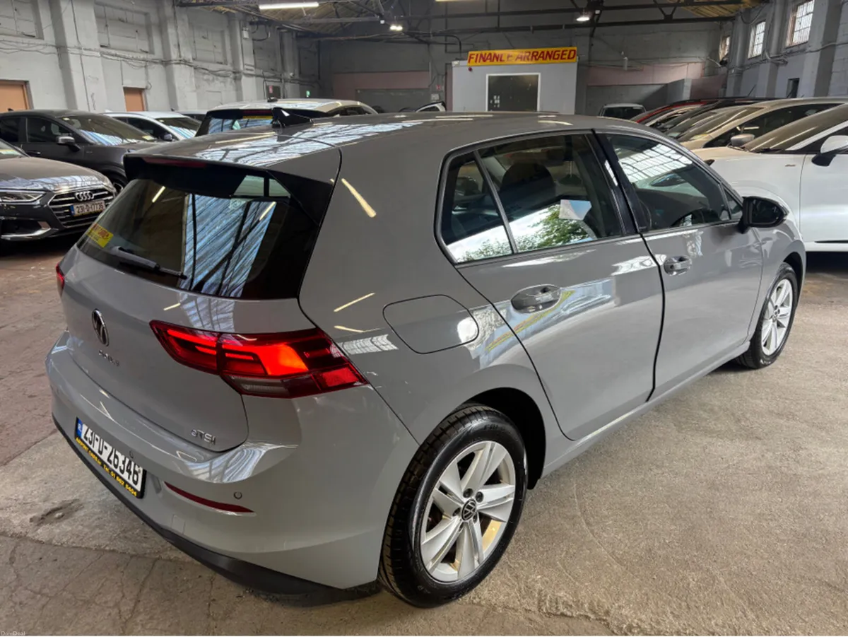 Volkswagen Golf 1.0 LIFE TSI MHE MHEV 110HP 5 - Image 3