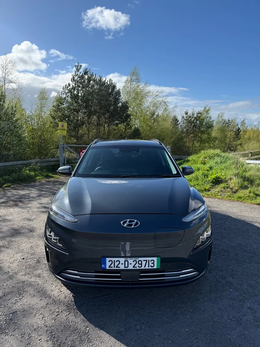 Hyundai kona premium EV 64 kw long range - Image 2