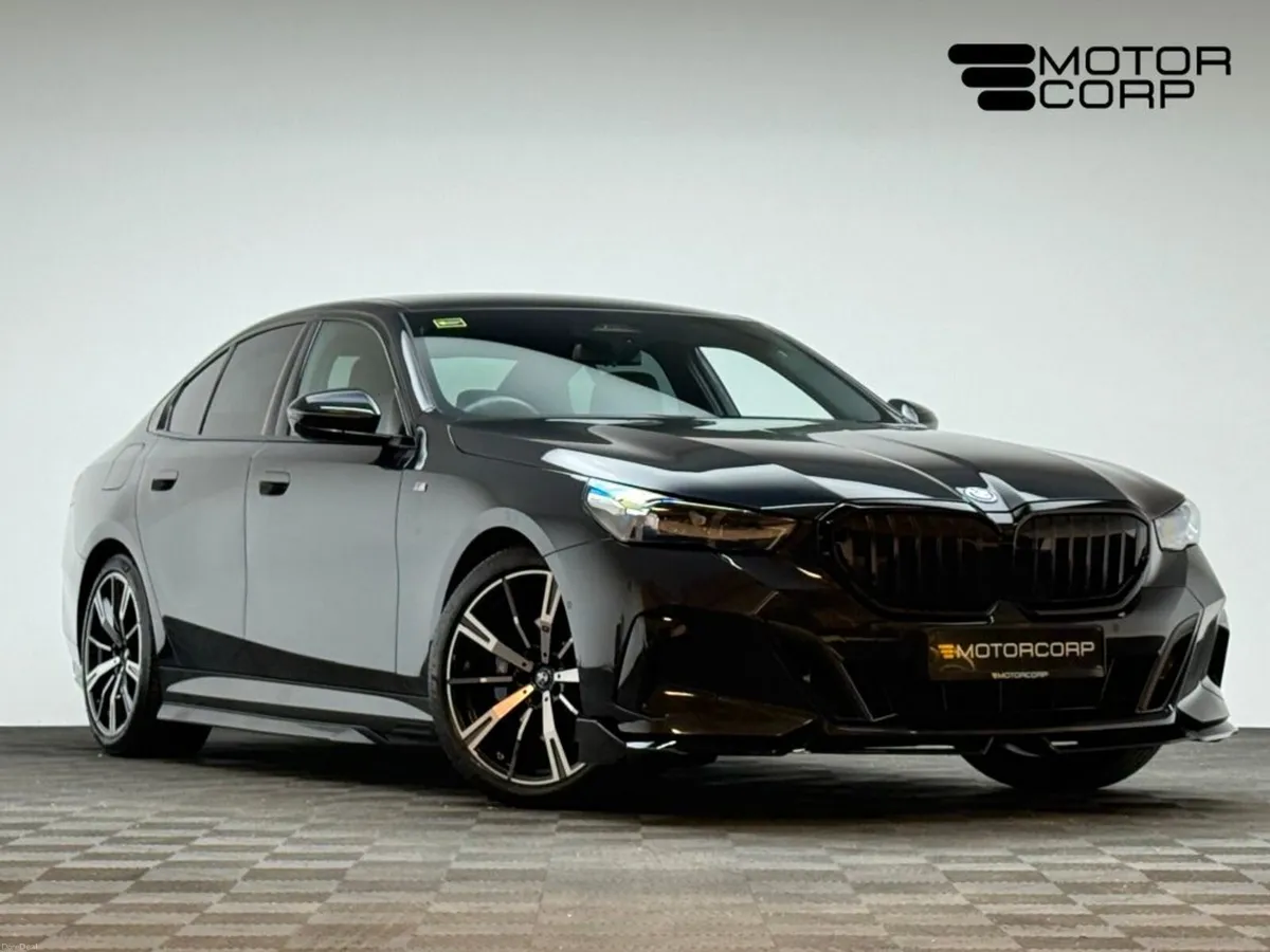 BMW 5-Series 530E M SPORT - Image 1