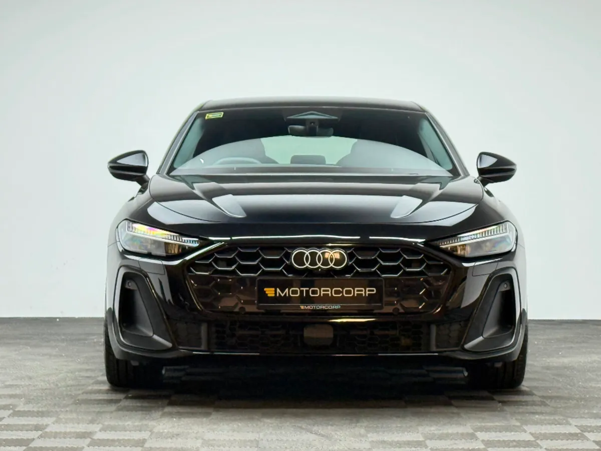 Audi A5 E-HYBRID QUATTRO S LINE - Image 2