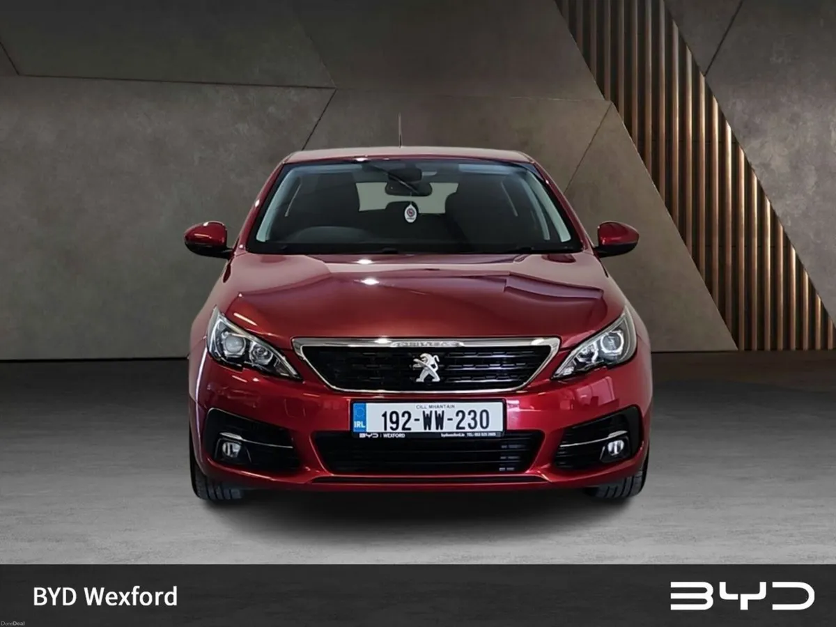 Peugeot 308 1.5 BlueHDi 100bhp Active - Image 3