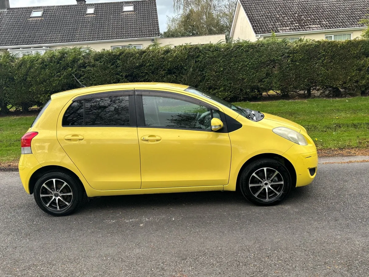 Toyota Vitz Automatic - Image 2