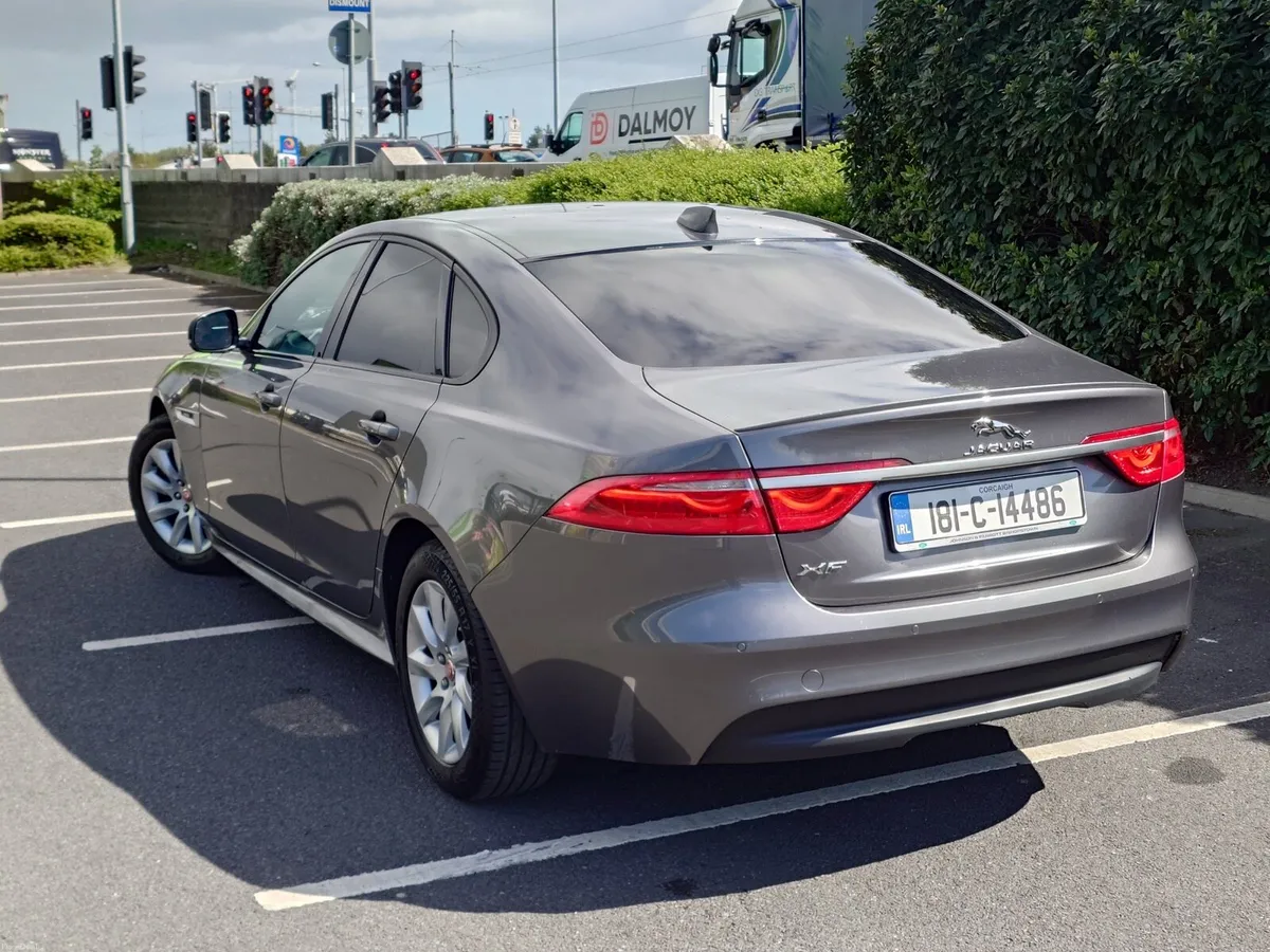 181 JAGUAR XF R-SPORT 2.0 DIESEL AUTO LOW KM - Image 4
