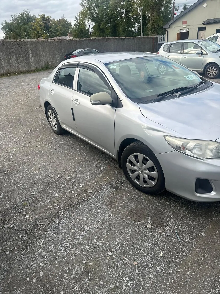 Toyota Corolla 2017 - Image 4