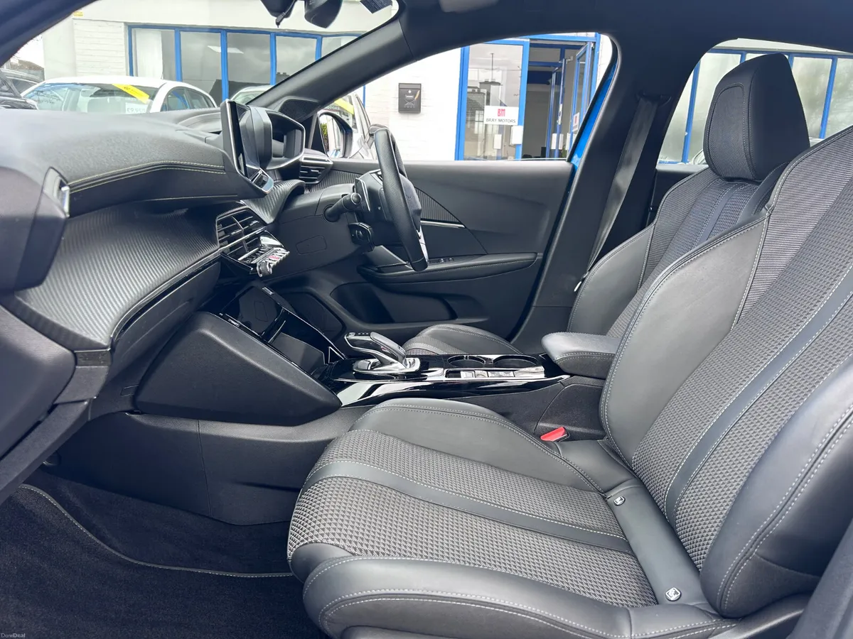 2021 PEUGEOT 208 1.2 PETROL GT LINE AUTO - Image 4