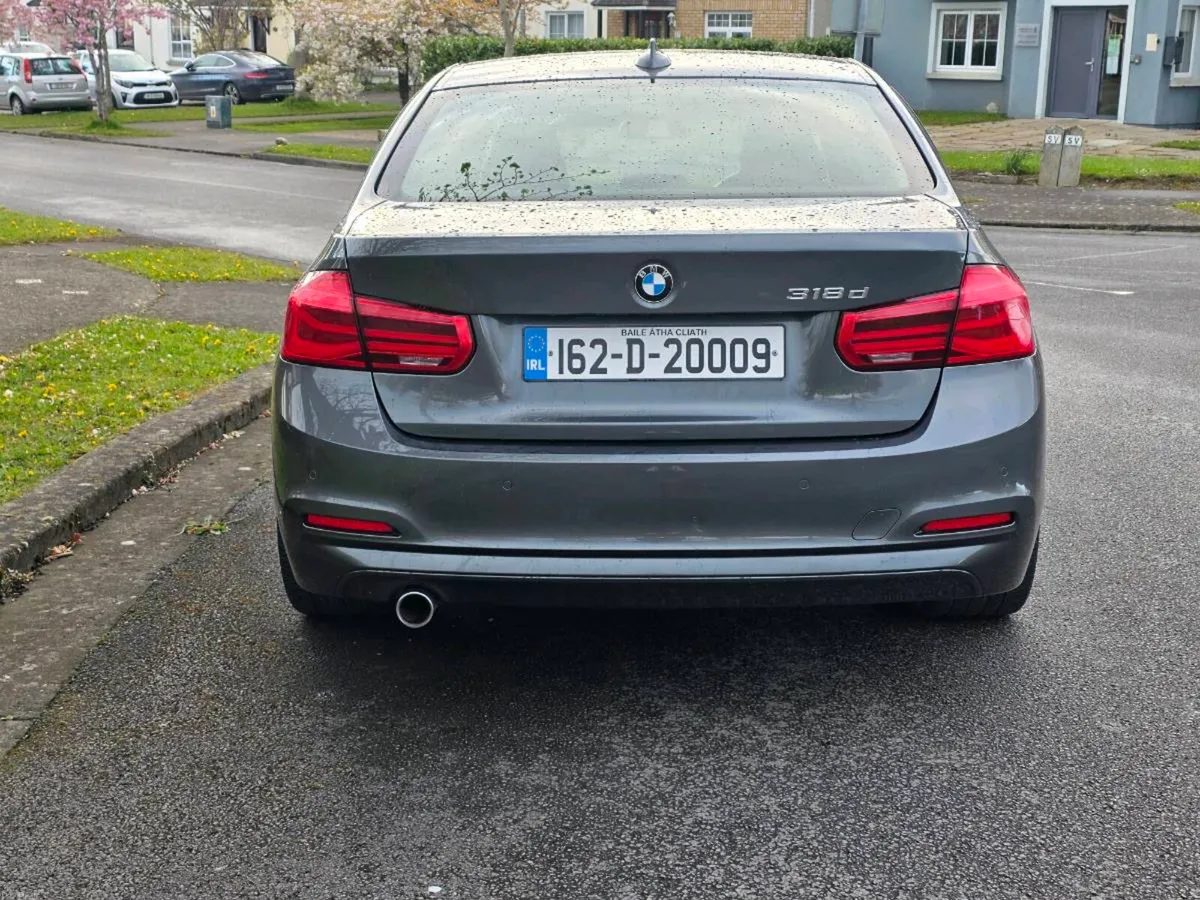 162 BMW 318D SE - Image 4