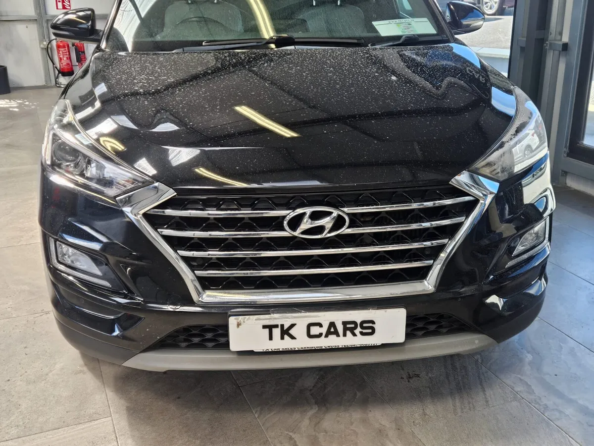 18 HYUNDAI TUCSON EXECUTIVE - Image 3