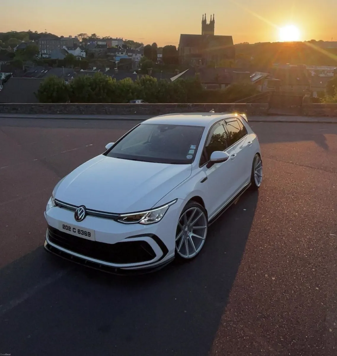 Volkswagon Golf R Line - Image 1