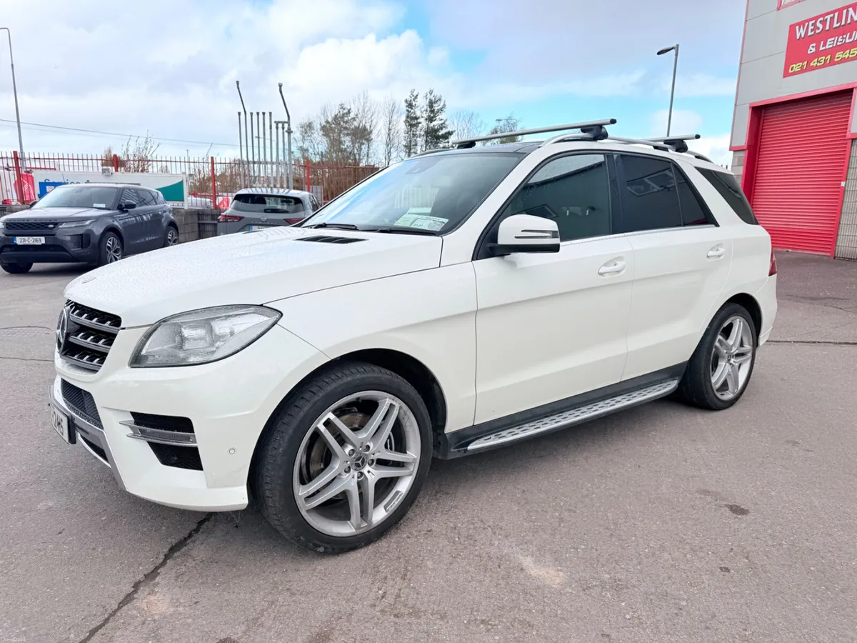 2013 Mercedes ML AMG 4MATIC - Image 4