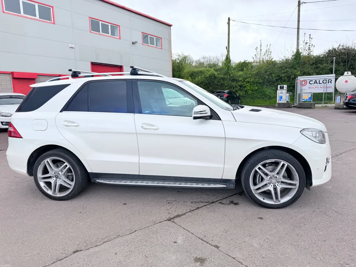 2013 Mercedes ML AMG 4MATIC - Image 2