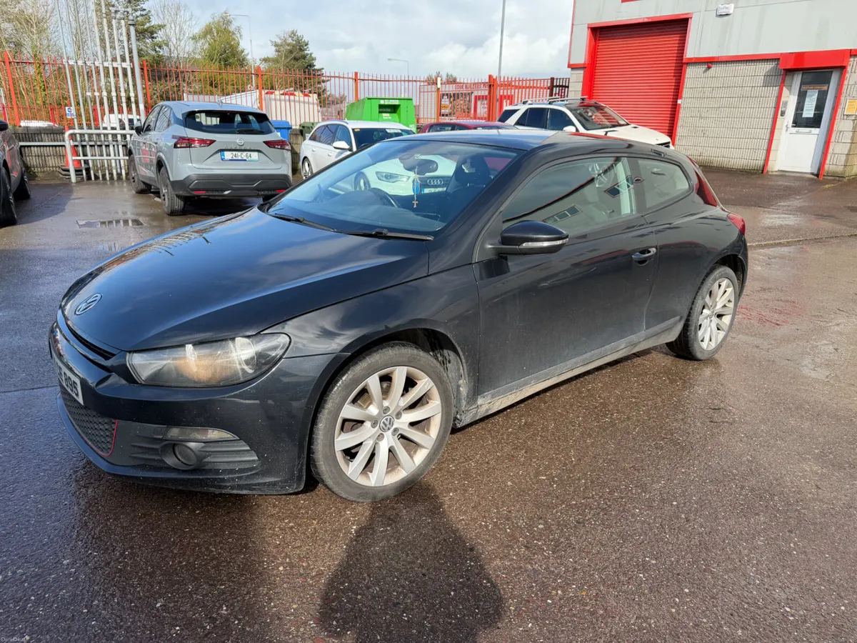 2011 Volkswagen Scirocco - Image 3