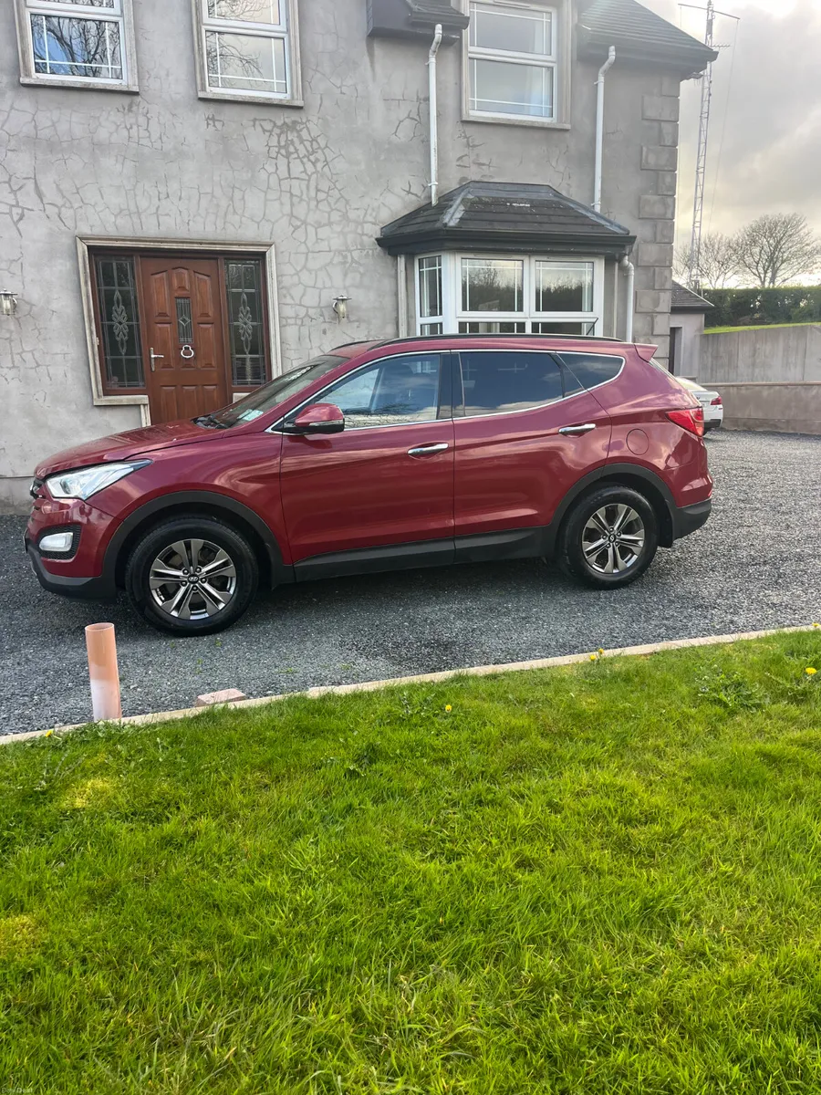 Hyundai Santa Fe 2014 - Image 1