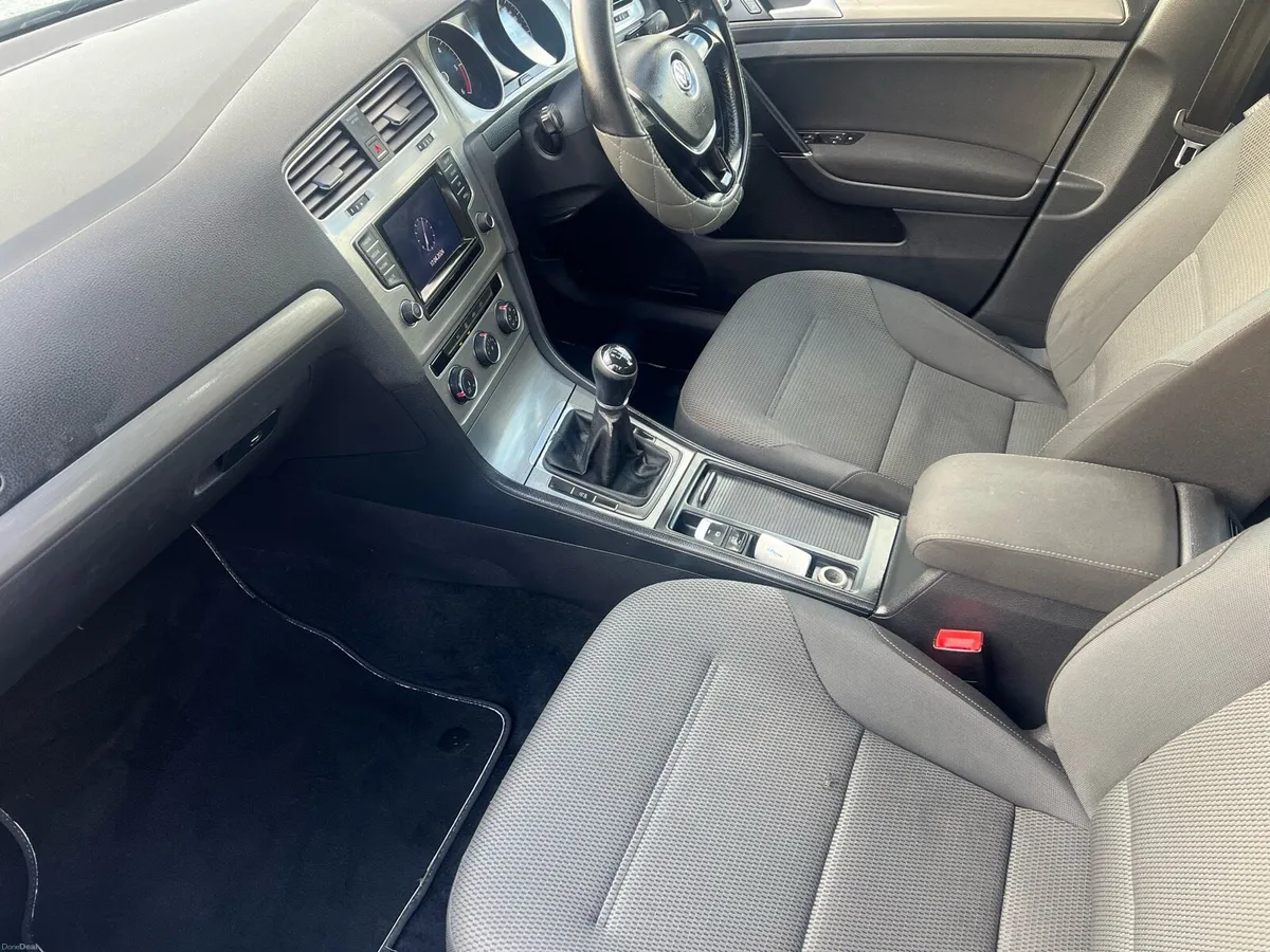 Volkswagen Golf TDI BlueMotion - Image 4