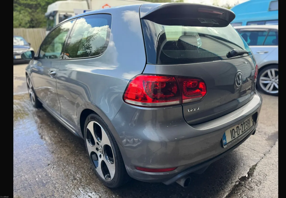 Volkswagen Golf 2010 Gti - Image 3