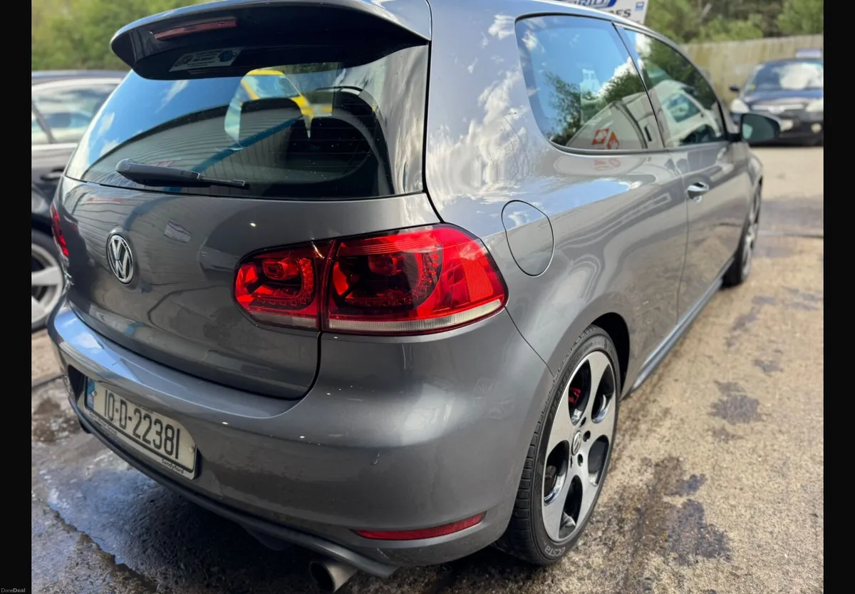 Volkswagen Golf 2010 Gti - Image 4