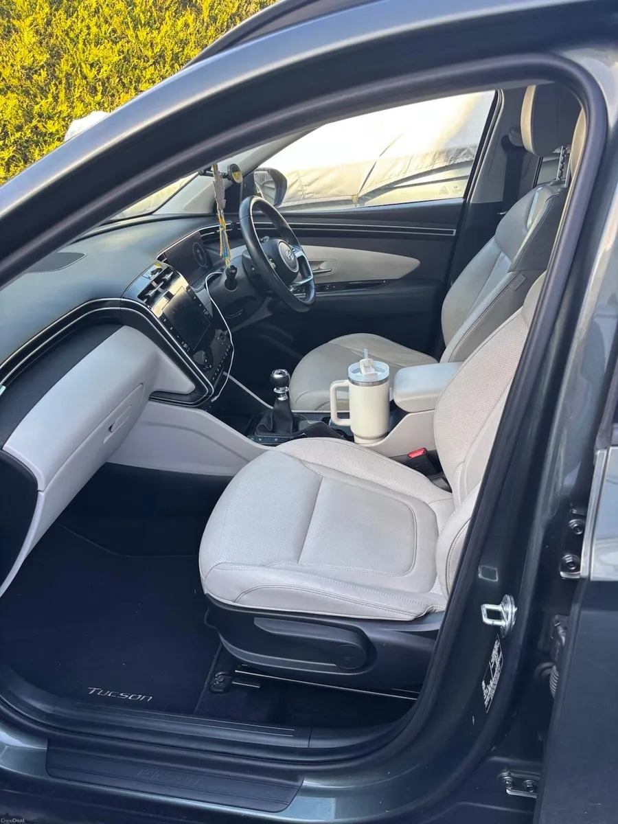 Hyundai Tucson Executive - Image 3