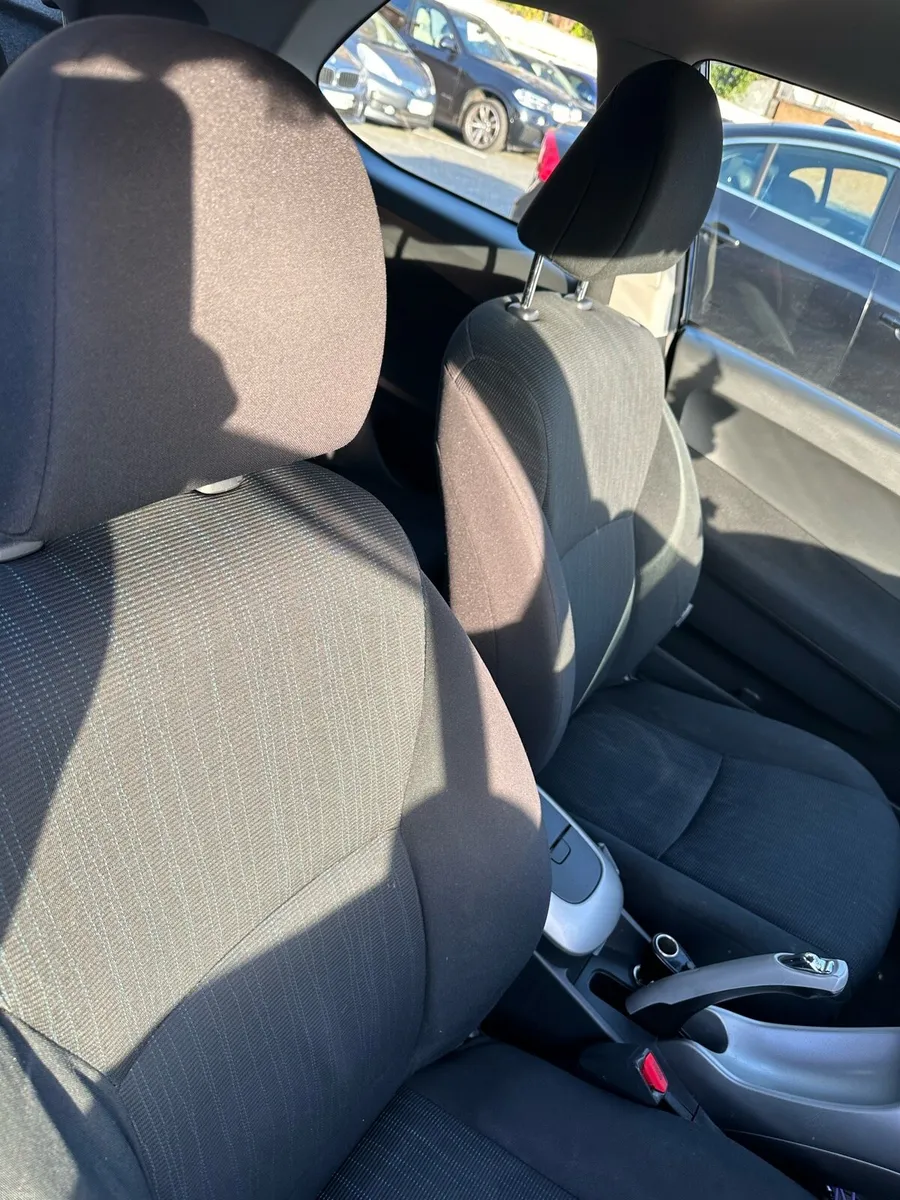 Toyota auris - Image 3