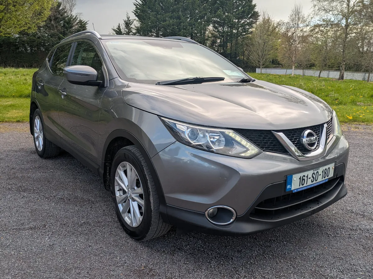 Nissan Qashqai 2016 Sunroof / Reverse Camera - Image 1