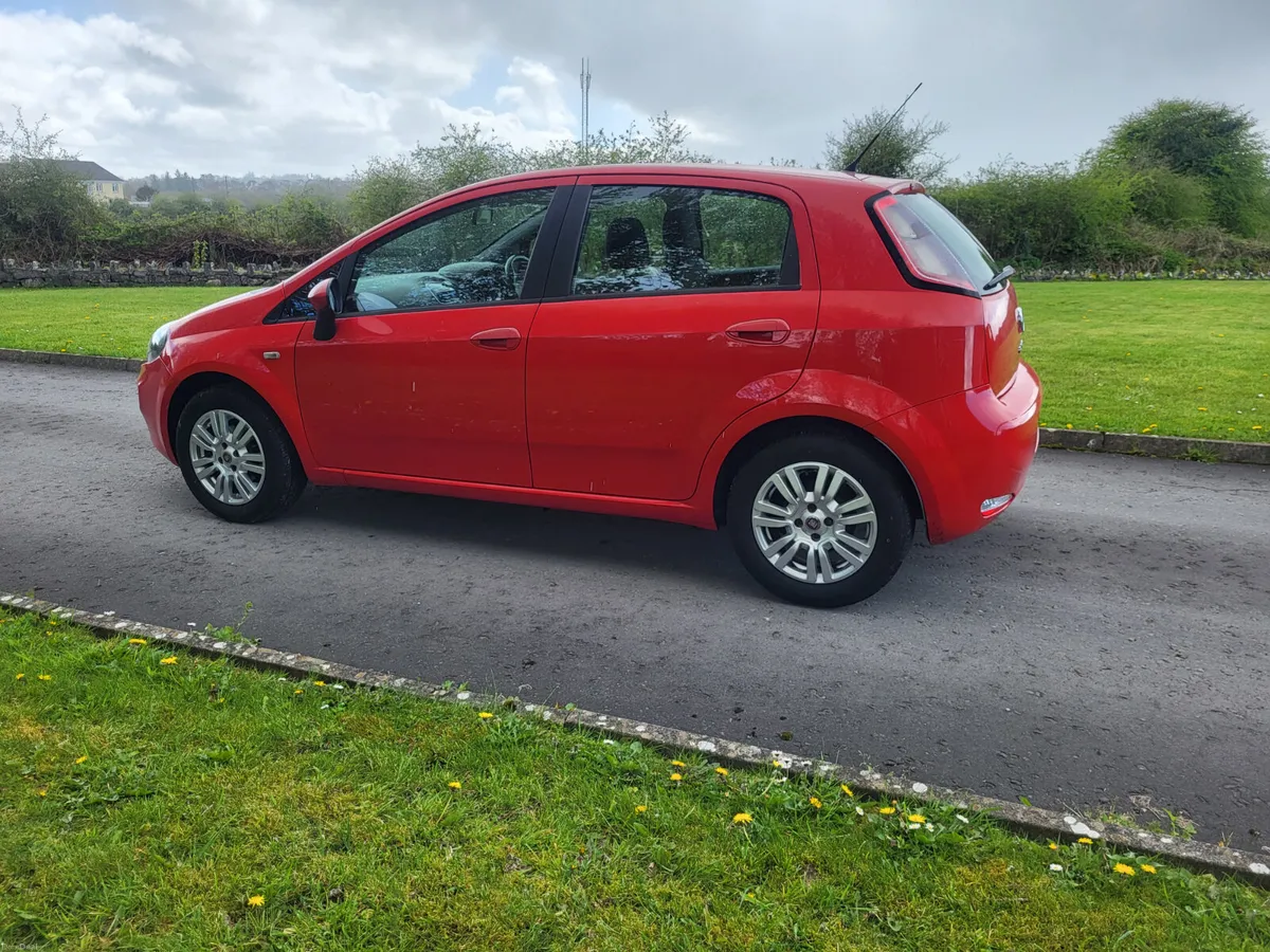 Fiat Punto 2013 1.2 petrol  NEW NCT - Image 4