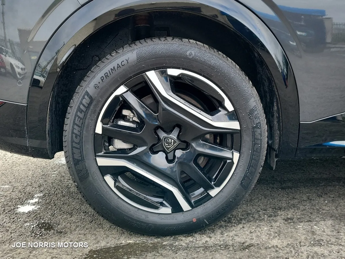 Peugeot 3008 eGT 73kWh 210 bhp 3008 ev - Image 5