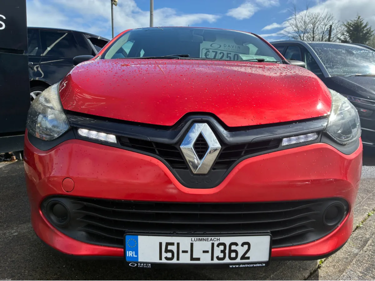 Renault Clio IV EXPRESSION 1.2 PET 4DR - Image 2