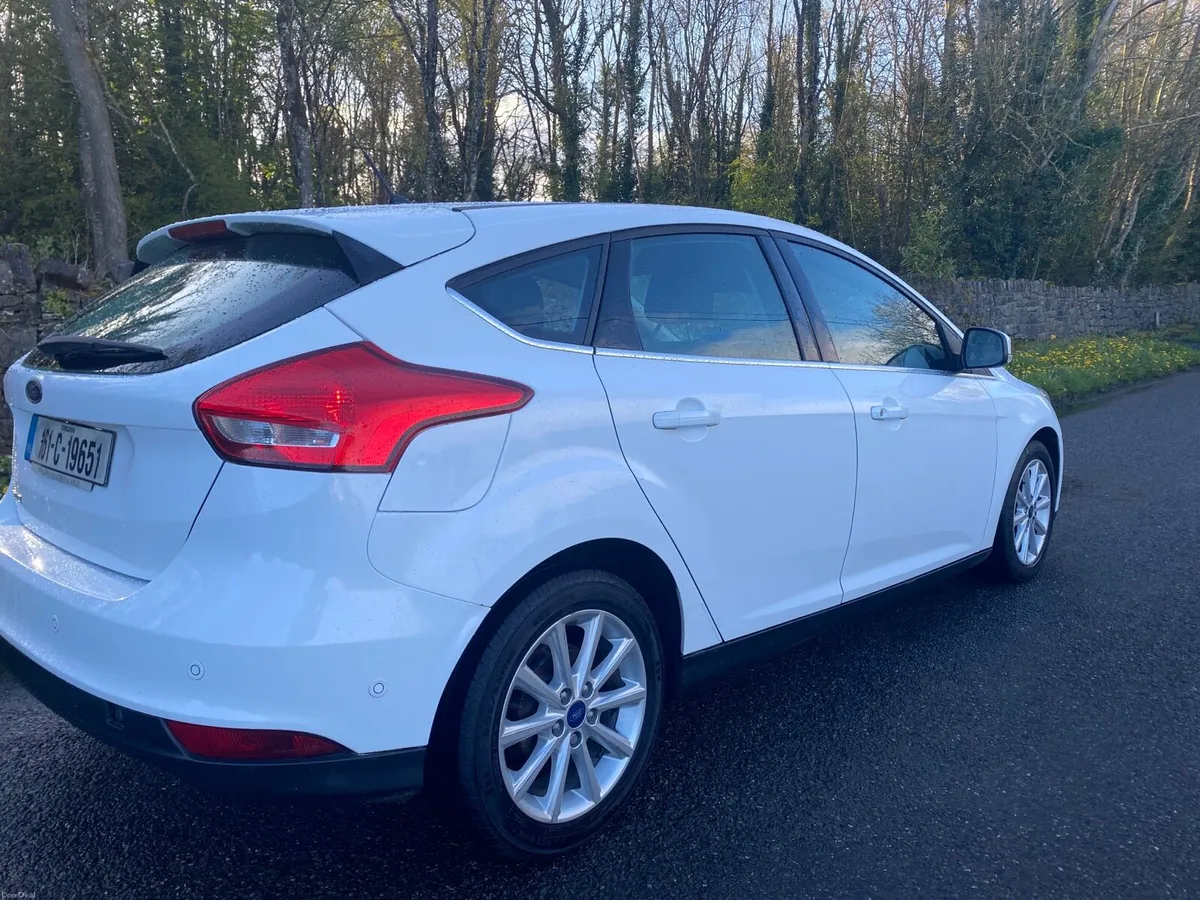 FORD FOCUS SPORT 🏏 NCT & YAX NICE CAR - Image 2