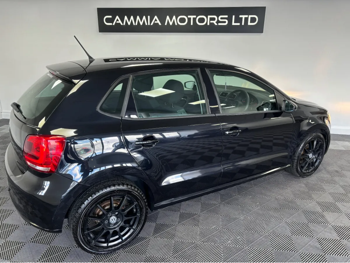 Volkswagen Polo VOLKSWAGEN POLO 1.2 MANUAL 5SPEED - Image 4