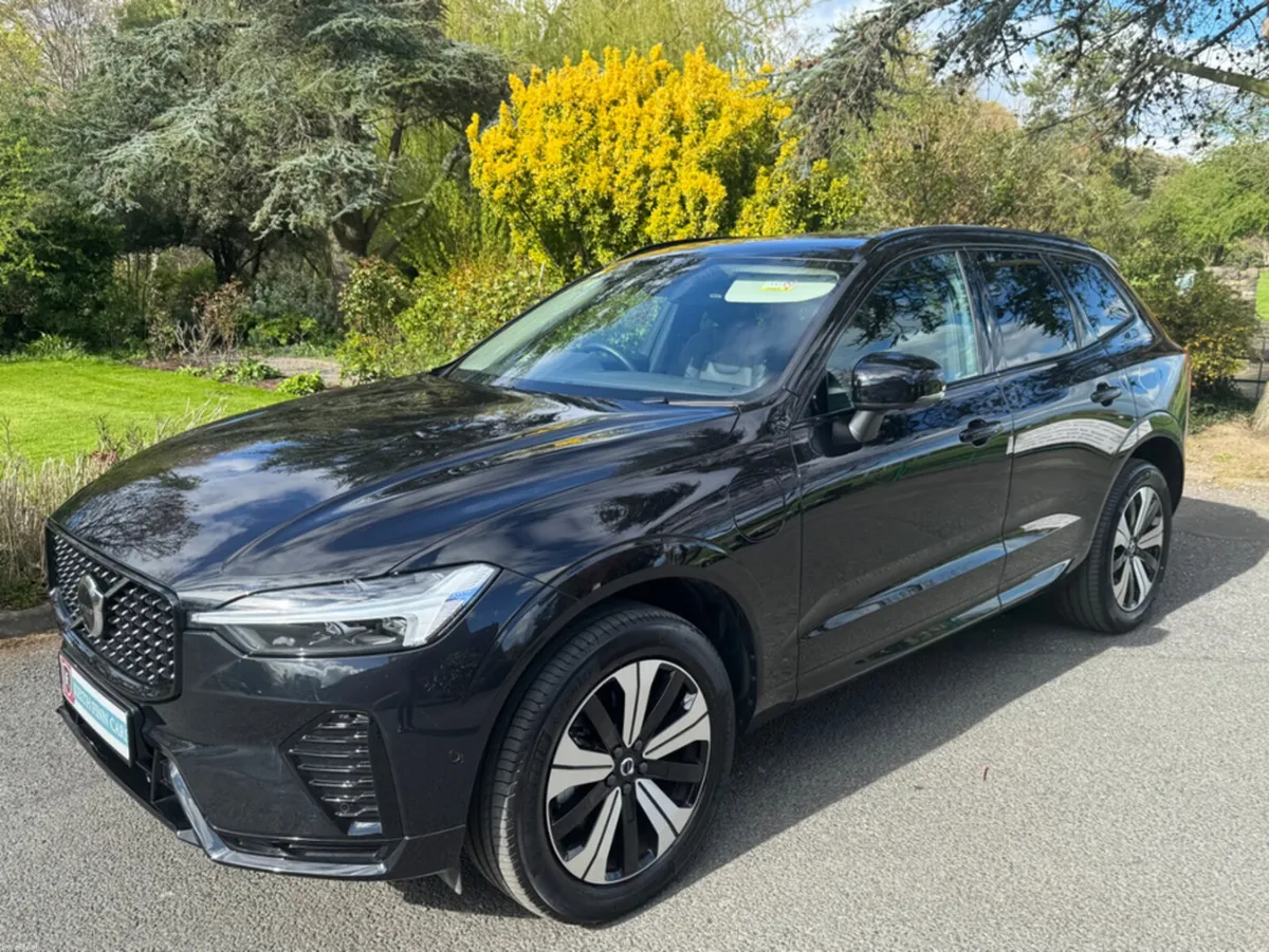 Volvo XC60 + T6 PHEV AWD AUTO RECHARGE PLUS - Image 2