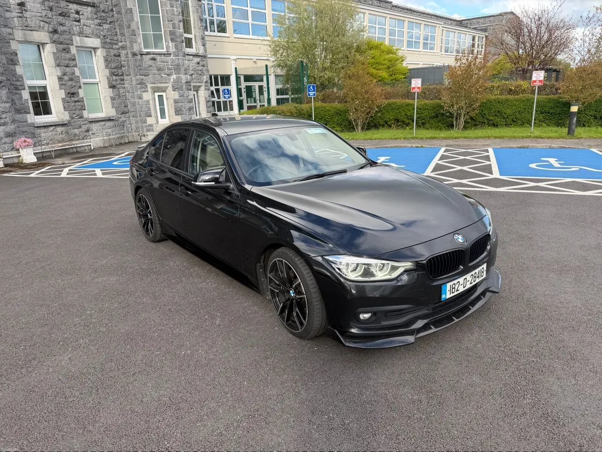BMW 3-Series 2018 - Image 1