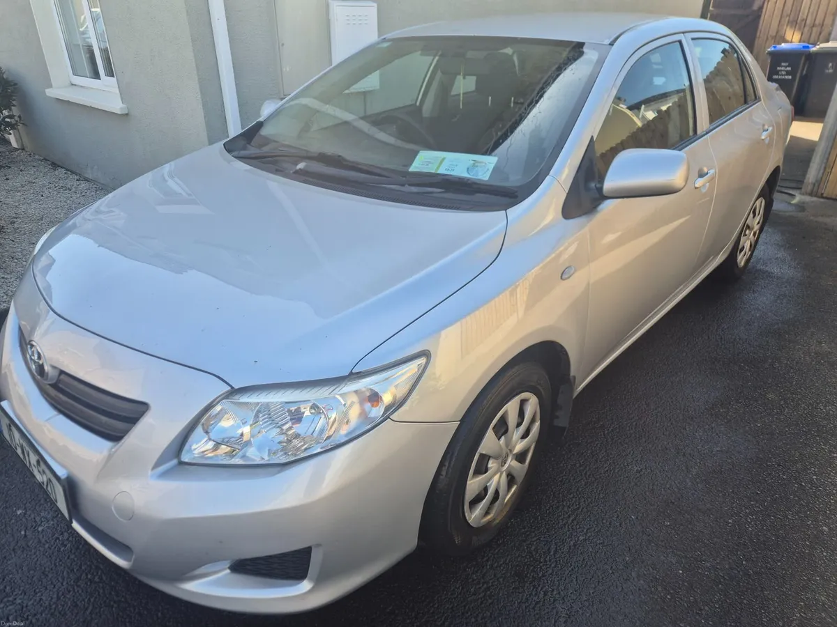 Toyota Corolla 2010 - Image 3