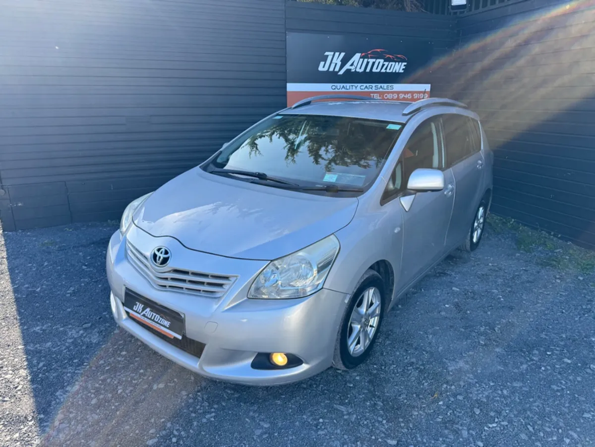 Toyota Verso D-4D T2 5DR 2.0 - Image 3