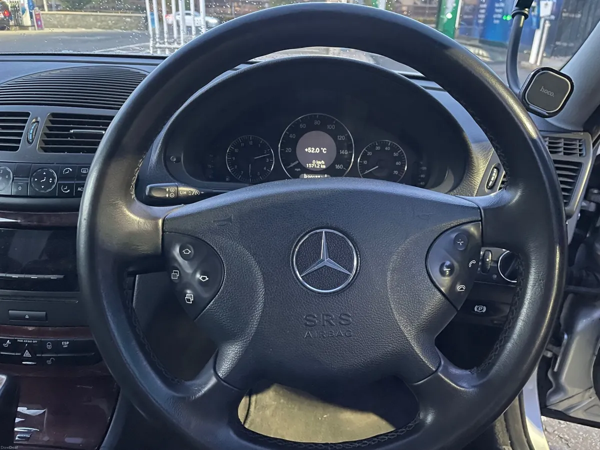 Mercedes-Benz E-Class 2006 - Image 3